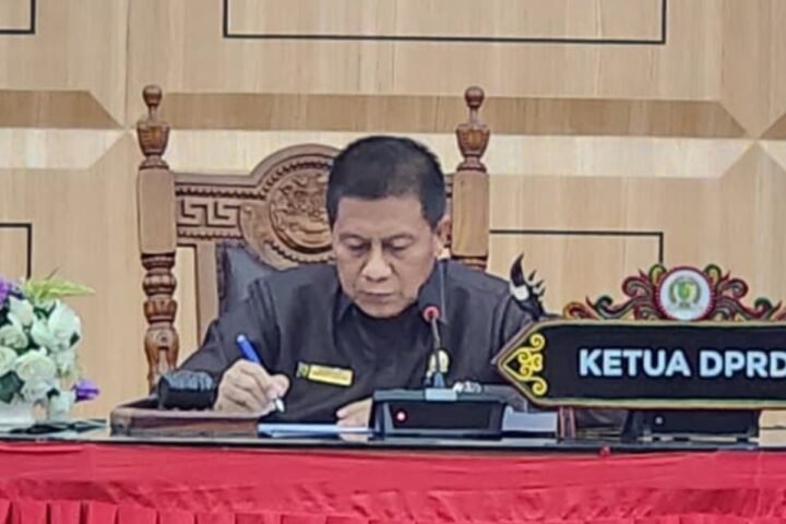 subandi, ketua dprd kota palangka raya