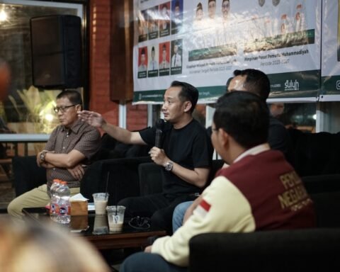 wali kota palangka raya fairid naparin, memberi paparan kepada peserta BAM Pemuda Muhammadiyah Kalteng