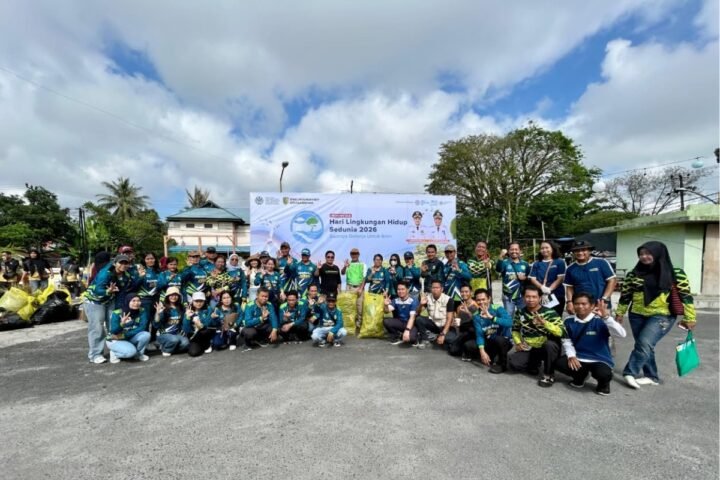 Aksi Bersih Sampah di Pasar Datah Manuah