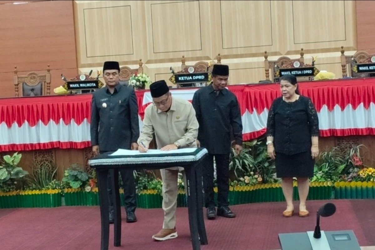 DPRD Tetapkan Perda Penerangan Jalan palangka raya |