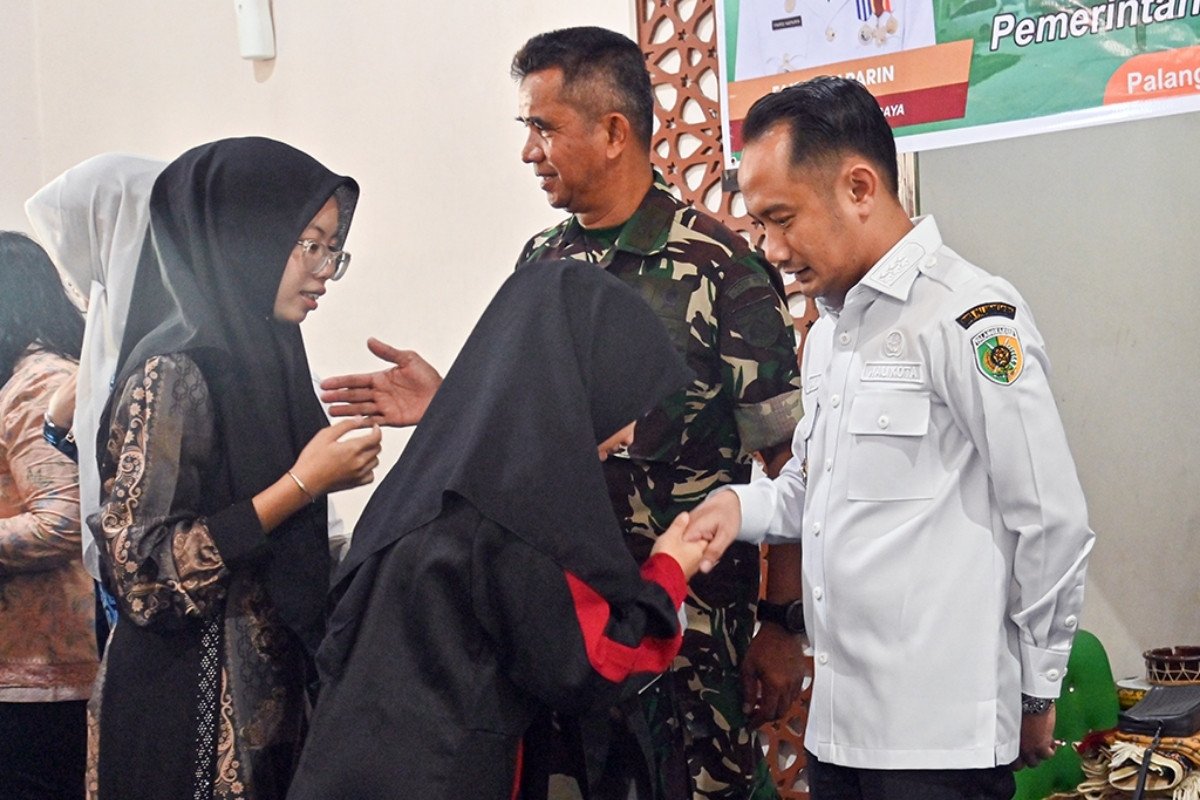 fairid naparin ke panti asuhan |