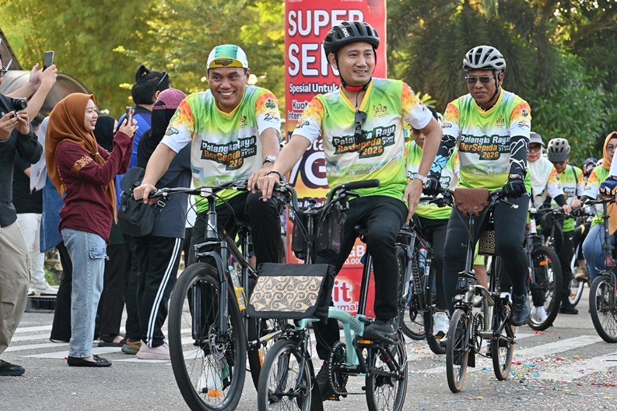 wali kota bersepeda |