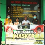 mukhtarudin bagikan 5.000 masker gratis |