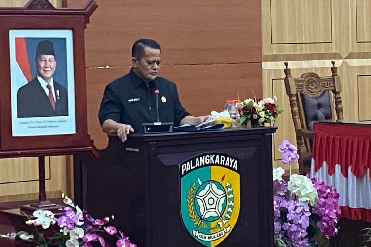 Hatir Sata Tarigan Fraksi Demokrat dprd kota palangka raya |