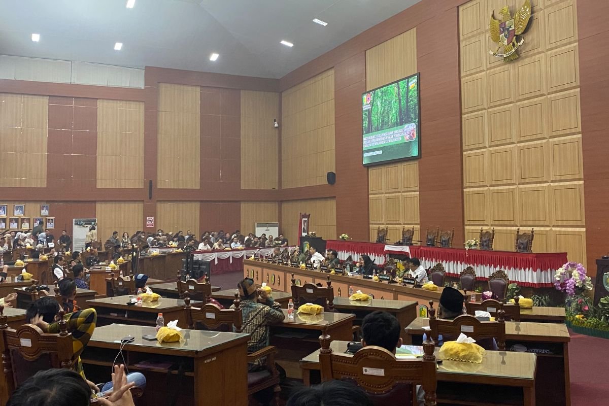 Musyawarah terbuka pemko palangka raya bahas 10 miliar banpres karhutla |