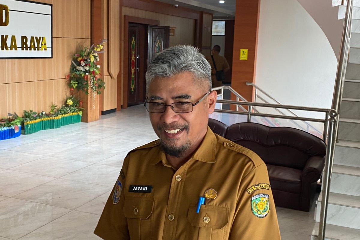 Plt Kepala dinas pendidikan kota palangka raya Jayani |